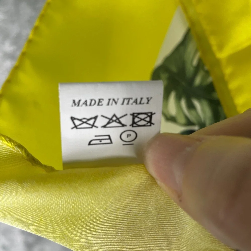 Le Camp Italian Silk Scarf Floral Leaves Tropical Resort Quiet Luxury Old‎ Money